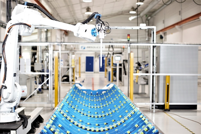 Роботы ABB повышают степень автоматизации в солнечной энергетике ABB