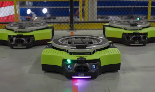 amazon-predstavila-avtonomnogo-skladskogo-robota-proteus-cb1703e